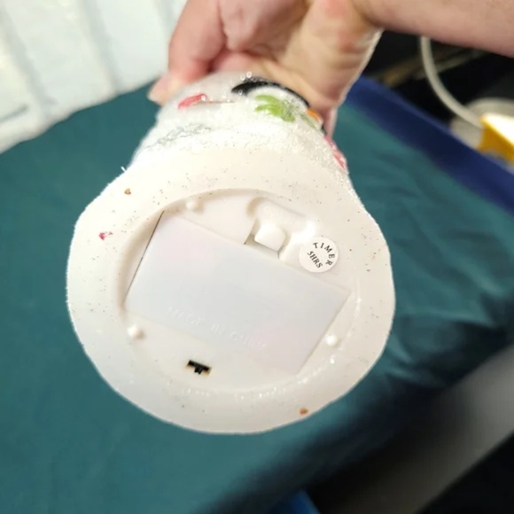 3/$25 Snowman Battery Glitter Candle - Picture 3 of 7